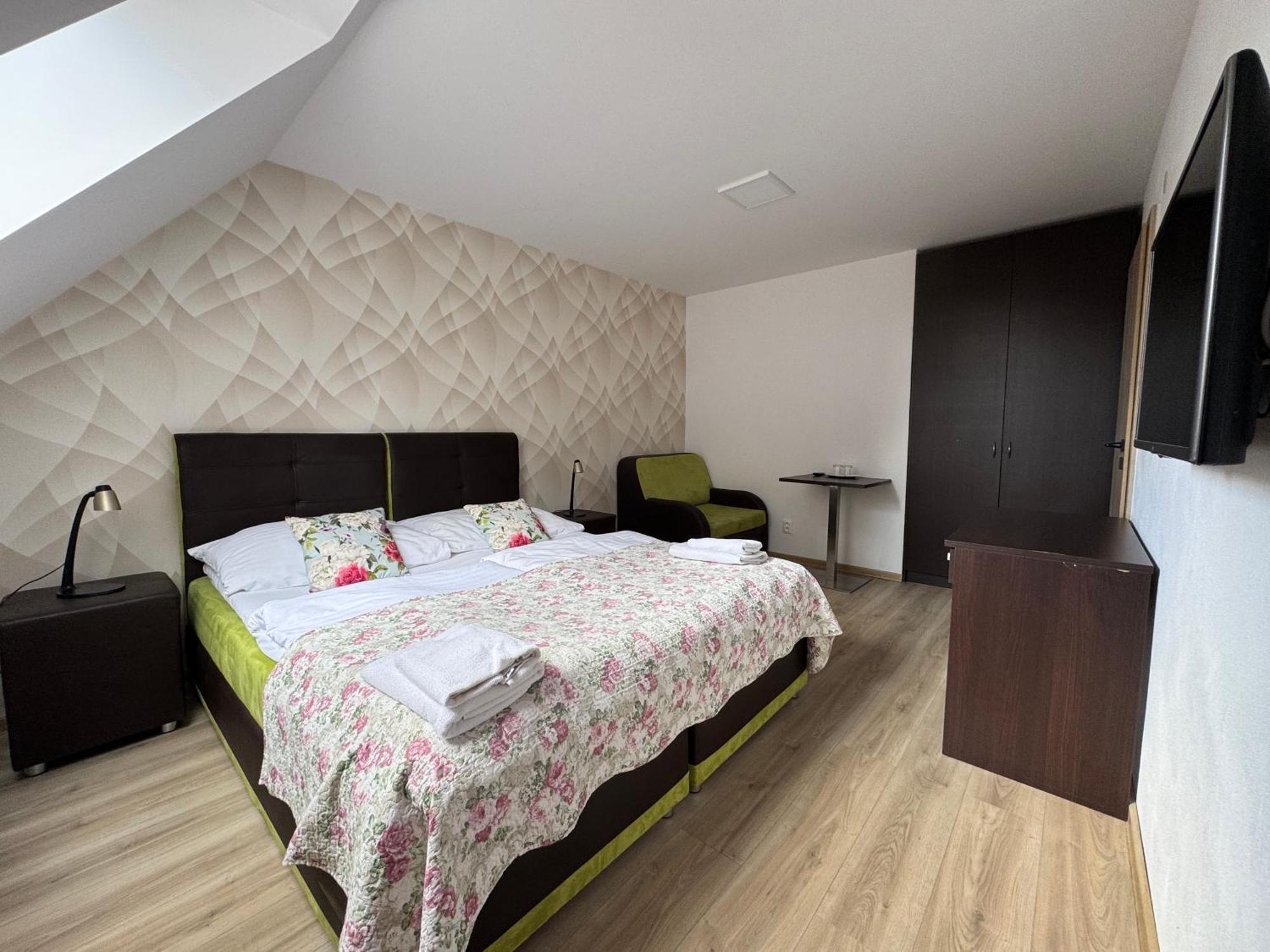 Penzion Panda 2 Turčianske Teplice Exterior foto